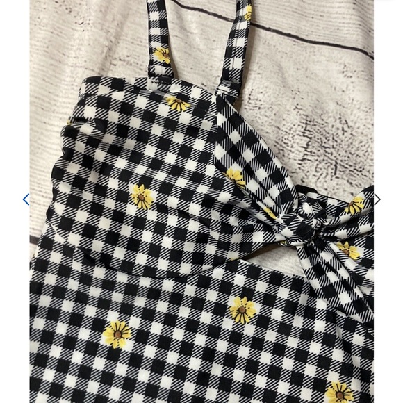 Old Navy One Piece Womens Swimsuit Cutout Gingham/Sunflower 4x - Picture 2 of 6